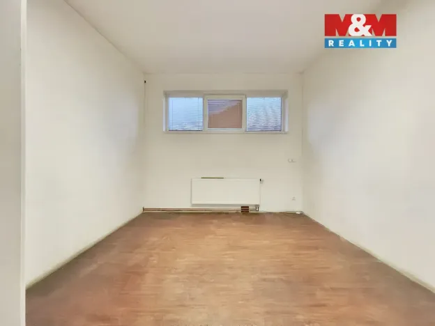 Pronájem skladu, Vsetín, Lázky, 430 m2