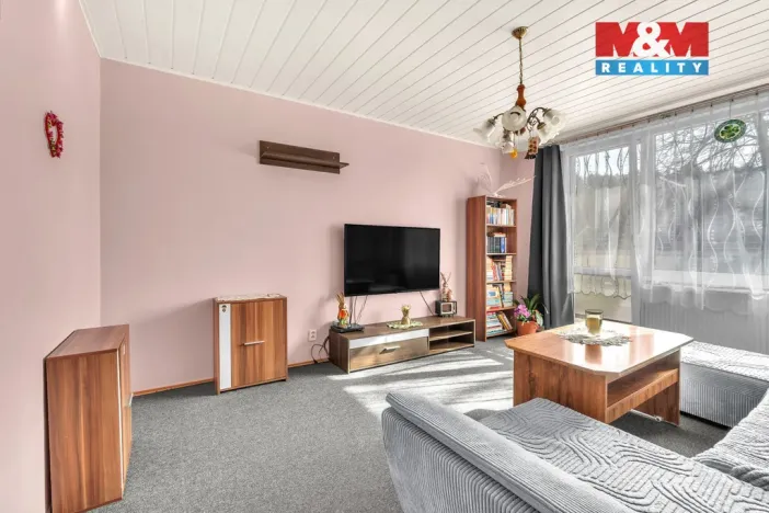 Prodej bytu 3+1, Prachovice, Bučina, 64 m2