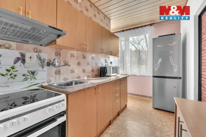 Prodej bytu 3+1, Prachovice, Bučina, 64 m2