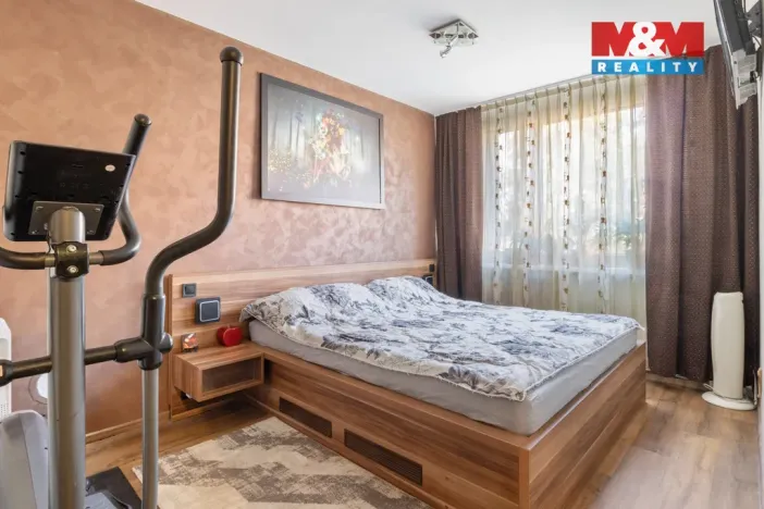 Prodej bytu 3+kk, Průhonice, Na Sídlišti III, 67 m2