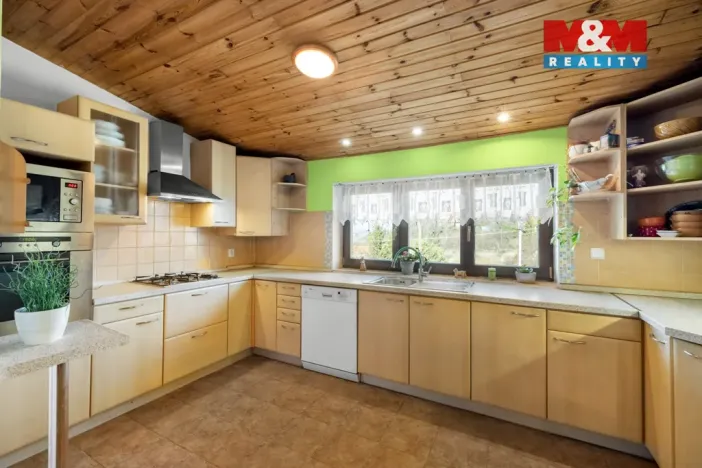 Prodej rodinného domu, Pchery, V Ořechovce, 228 m2