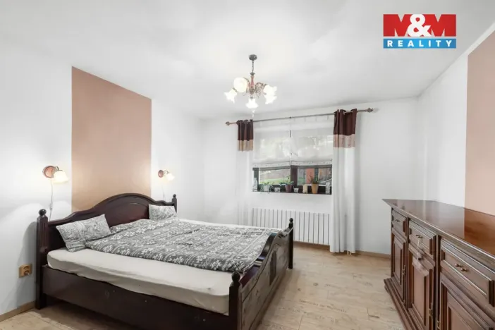 Prodej rodinného domu, Pchery, V Ořechovce, 228 m2