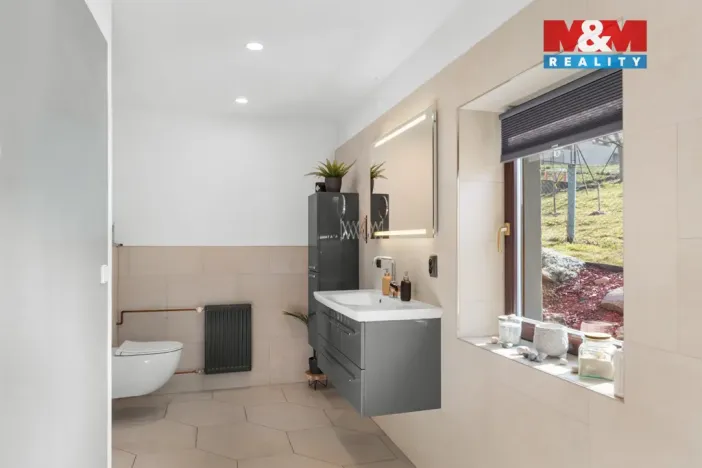 Prodej rodinného domu, Pchery, V Ořechovce, 228 m2