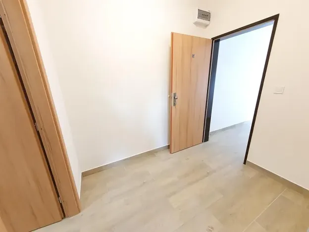 Pronájem bytu 1+kk, Praha - Slivenec, Ke Smíchovu, 31 m2