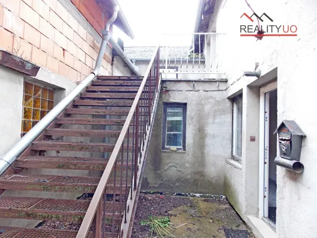 Prodej rodinného domu, Ostrov, 190 m2