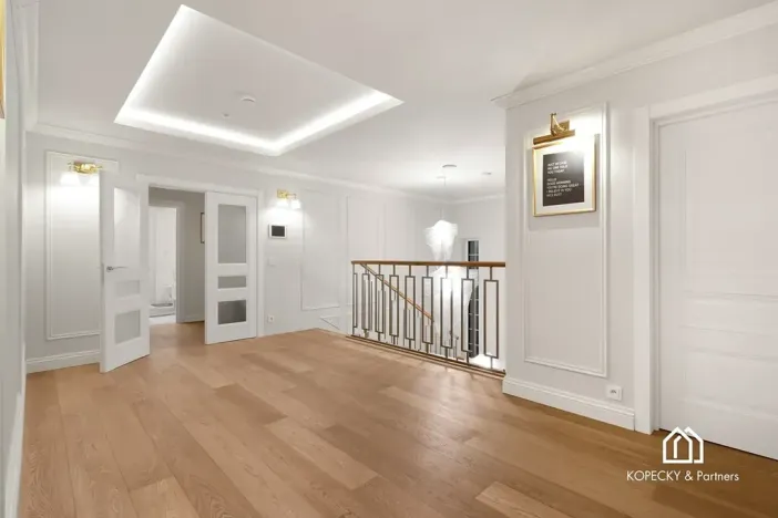 Prodej rodinného domu, Přezletice, Čakovická, 405 m2