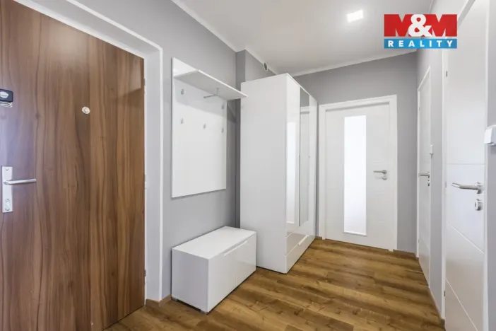 Pronájem bytu 2+1, Praha - Malešice, Počernická, 51 m2