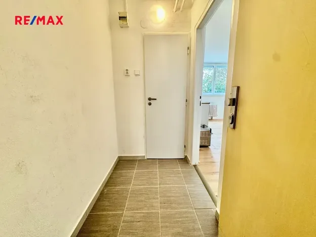 Pronájem bytu 1+kk, Liberec, Dvorská, 23 m2