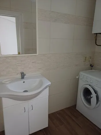 Pronájem bytu 2+kk, Karlovy Vary, Petřín, 55 m2