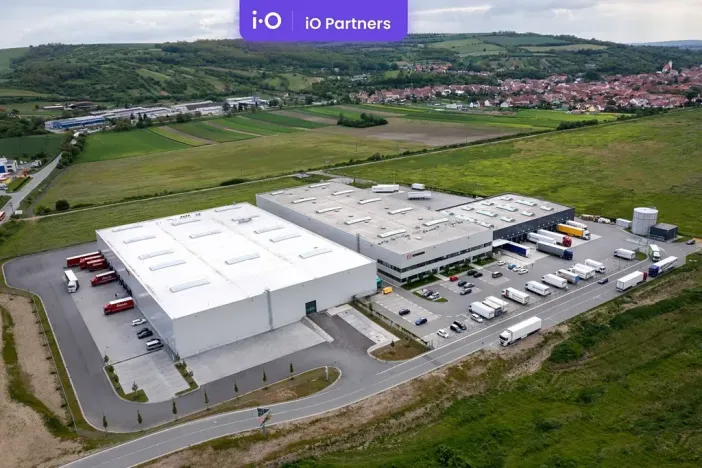 Pronájem skladu, Blučina, Hřbitovní, 2920 m2