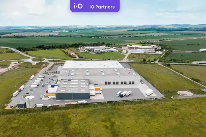 Pronájem skladu, Blučina, Hřbitovní, 2920 m2