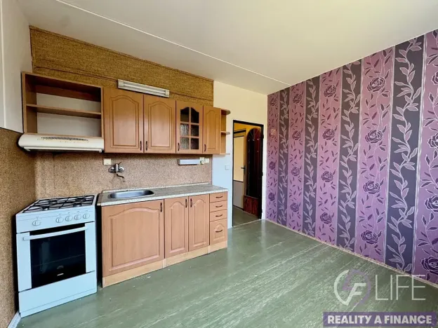 Prodej bytu 1+1, Hostinné, Sídliště, 37 m2