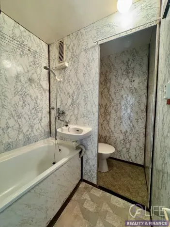 Prodej bytu 1+1, Hostinné, Sídliště, 37 m2