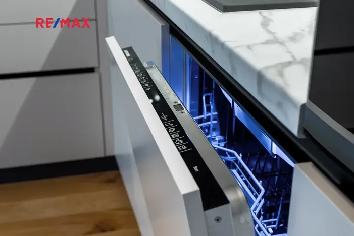 Prodej bytu 2+kk, Praha - Smíchov, Podbělohorská, 61 m2