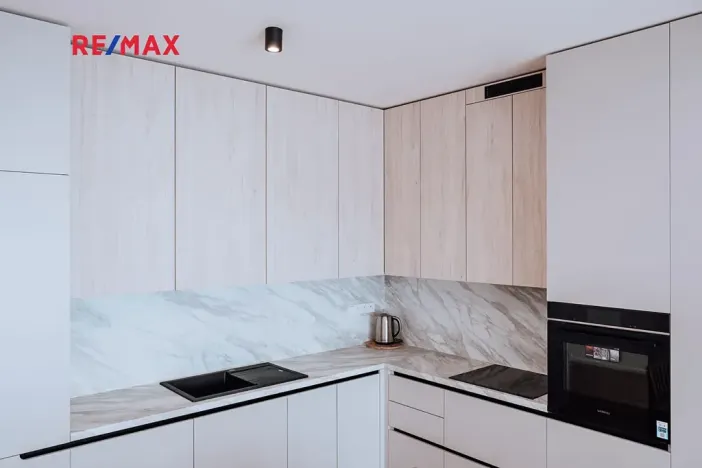 Prodej bytu 3+kk, Praha - Smíchov, Podbělohorská, 86 m2