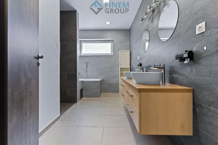 Prodej rodinného domu, Veselí nad Lužnicí, 242 m2