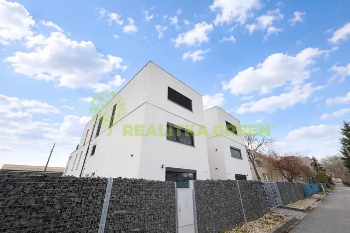 Pronájem bytu 4+kk, Zlín, Chmelnická, 96 m2