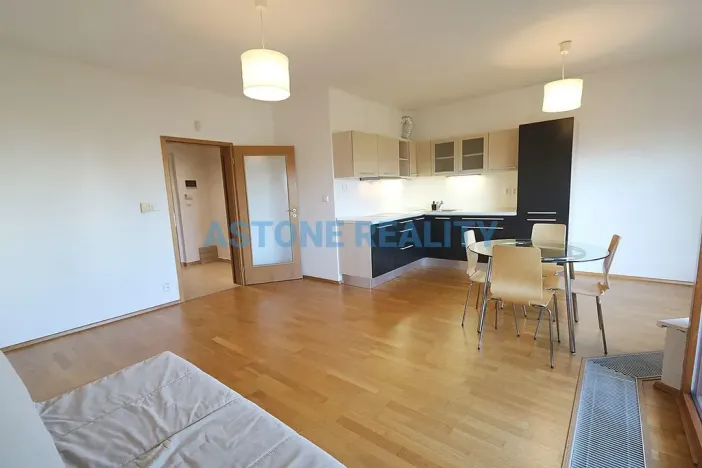 Prodej bytu 1+kk, Praha - Záběhlice, Mattioliho, 37 m2