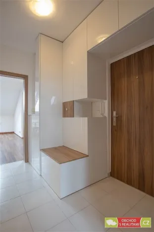 Pronájem bytu 2+kk, Přezletice, Pod Zahrady, 66 m2