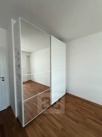 Pronájem bytu 3+1, Praha - Michle, 77 m2