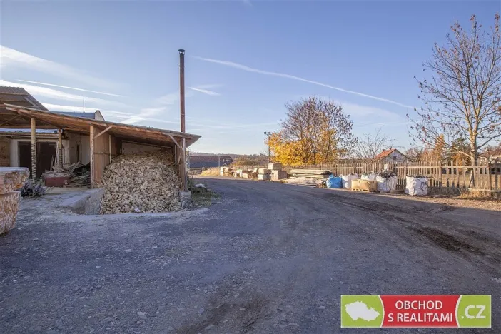 Pronájem skladu, Morašice, 2710 m2