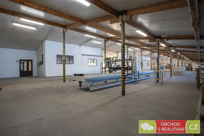 Pronájem skladu, Morašice, 2710 m2