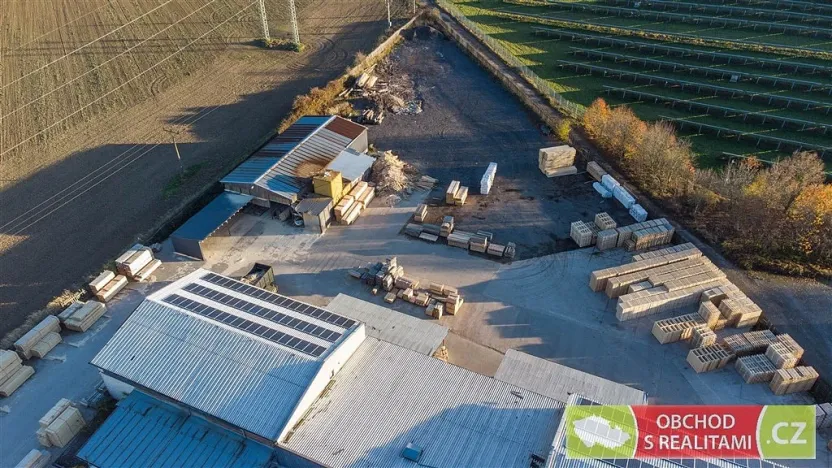 Pronájem výrobních prostor, Morašice, 2710 m2