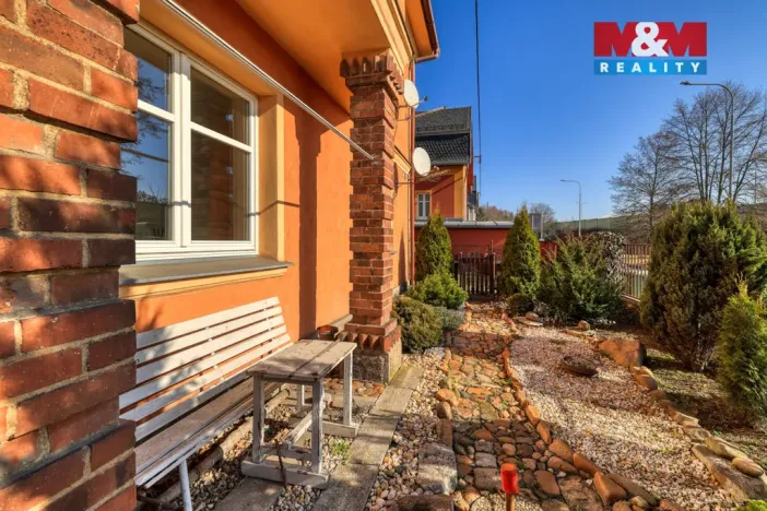 Prodej bytu 1+kk, Karlovy Vary - Bohatice, Dalovická, 34 m2