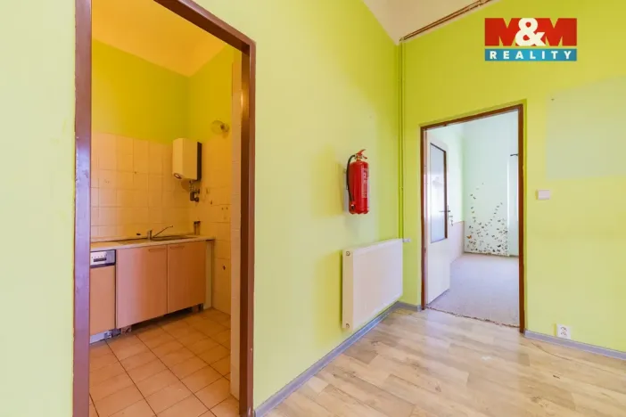 Prodej obchodního prostoru, Cheb, Na Hradčanech, 300 m2