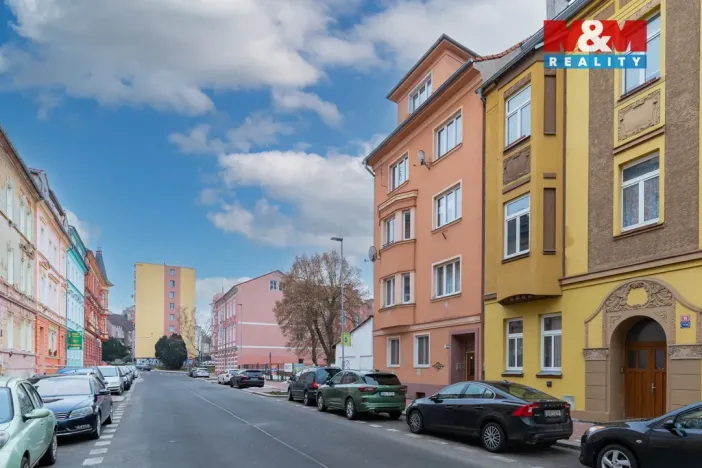 Prodej bytu 2+1, Cheb, Karlova, 67 m2