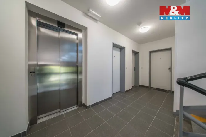 Pronájem bytu 2+kk, Praha - Holešovice, V závětří, 42 m2
