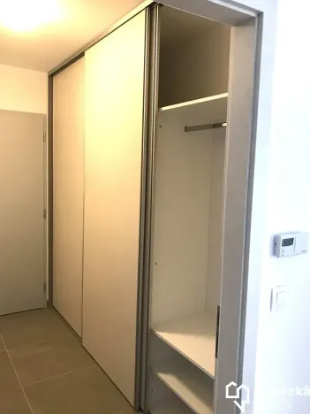 Pronájem bytu 1+kk, Olomouc, Dolní novosadská, 43 m2