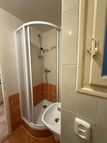 Pronájem bytu 1+kk, Praha - Braník, Ke Krči, 30 m2