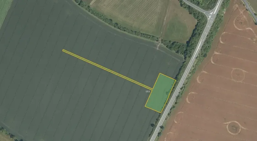 Prodej pole, Velenice, 25884 m2