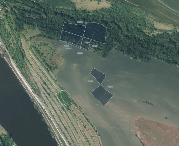 Prodej podílu pole, Mělník, 17610 m2