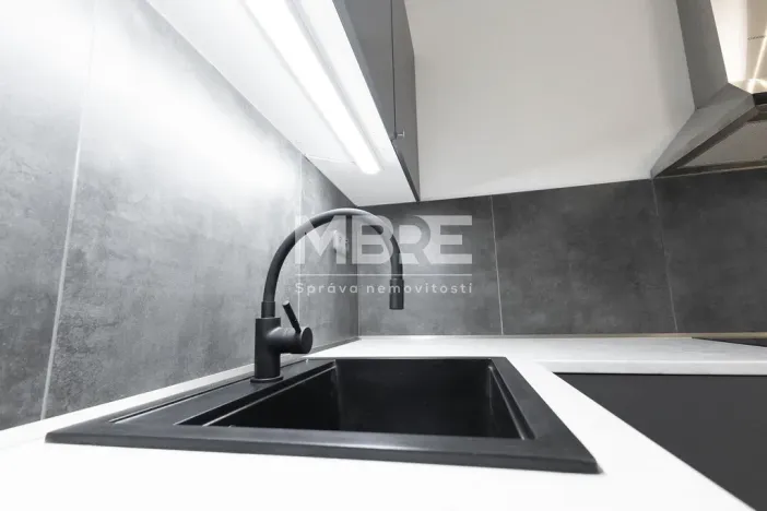 Pronájem bytu 1+1, Orlová - Lutyně, Lesní, 37 m2