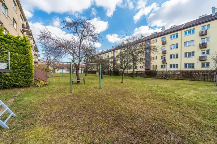 Prodej bytu 3+1, Praha - Strašnice, U kombinátu, 77 m2