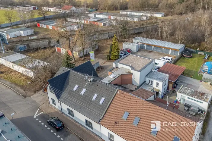 Prodej obchodního prostoru, Pardubice, K Dolíčku, 374 m2