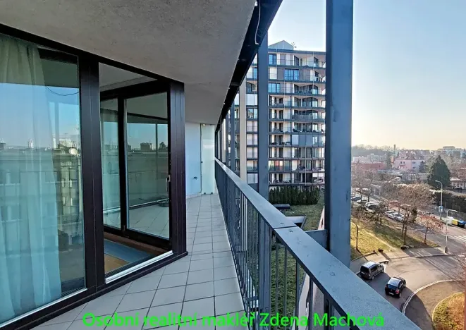 Pronájem bytu 1+kk, Praha - Žižkov, Ke kapslovně, 38 m2