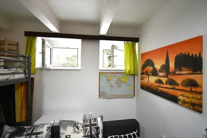 Pronájem bytu 1+kk, Praha - Střešovice, náměstí Před bateriemi, 17 m2