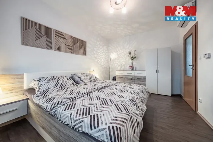Pronájem bytu 2+kk, Chvalovice, 49 m2