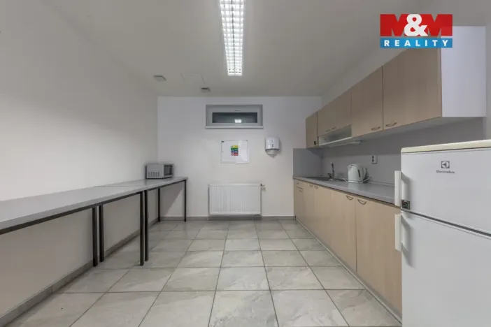 Pronájem kanceláře, Mělník, Nemocniční, 192 m2