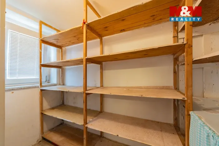 Prodej bytu 4+1, Karlovy Vary - Bohatice, Jáchymovská, 102 m2