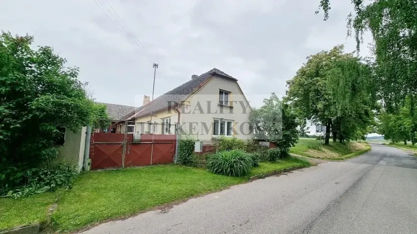 Prodej rodinného domu, Nákří, 567 m2