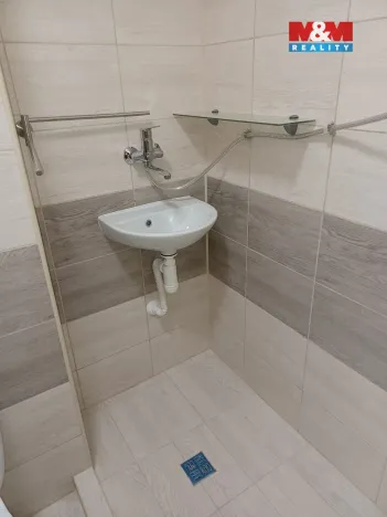 Pronájem bytu 1+kk, Louny, Přemyslovců, 23 m2