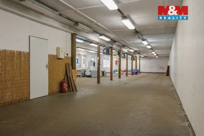 Pronájem skladu, Varnsdorf, Karlova, 700 m2