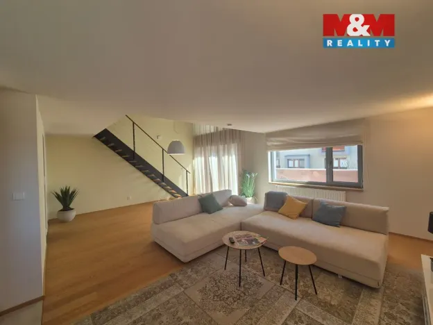 Pronájem bytu 3+kk, Beroun - Beroun-Město, Nad Paloučkem, 109 m2