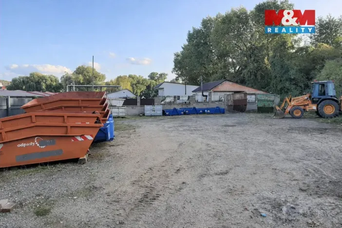 Pronájem komerčního pozemku, Kladno, Oldřichova, 804 m2