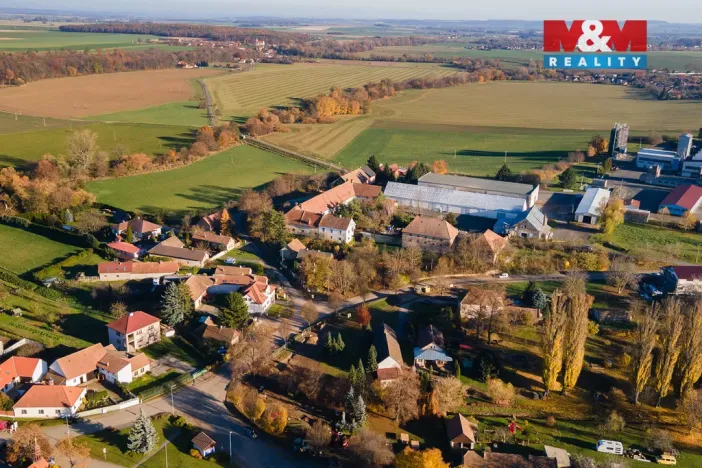 Prodej zahrady, Úhřetice, 981 m2