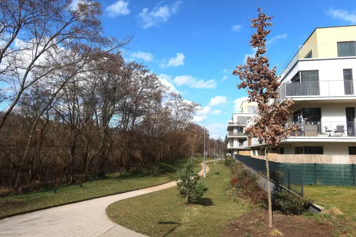 Pronájem bytu 2+kk, Praha - Hodkovičky, V náklích, 68 m2